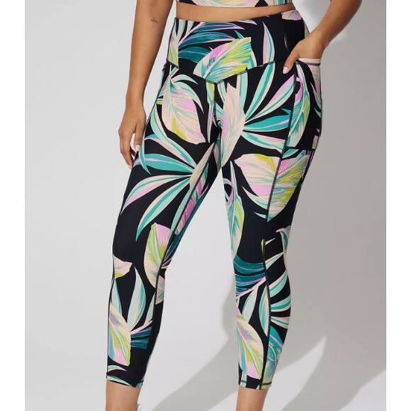 Torrid Womens 5X Leggings High Rise Tropical Performance Core Crop V Band Active - Picture 1 of 6